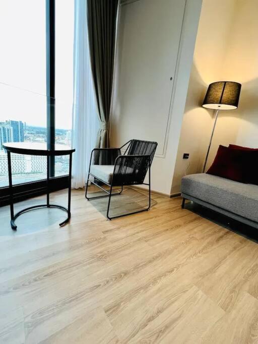 Apartment Modern Luxury Edge 1 Bedroom Seaview